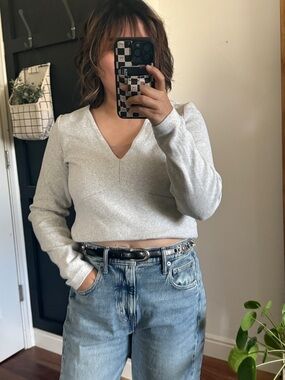 Country road Ribbed V Neck Pullover Top. Size L